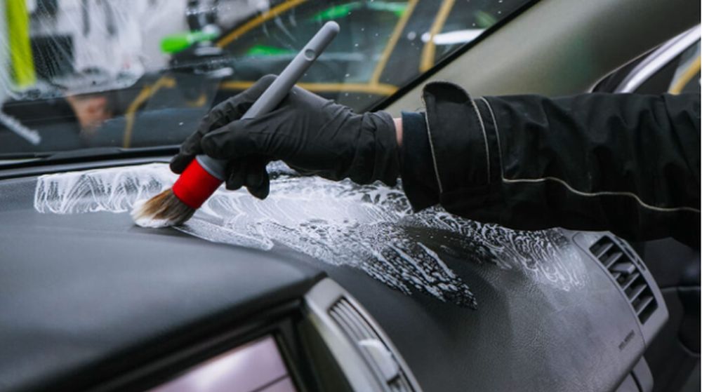 Dashboard foam brush cleaning